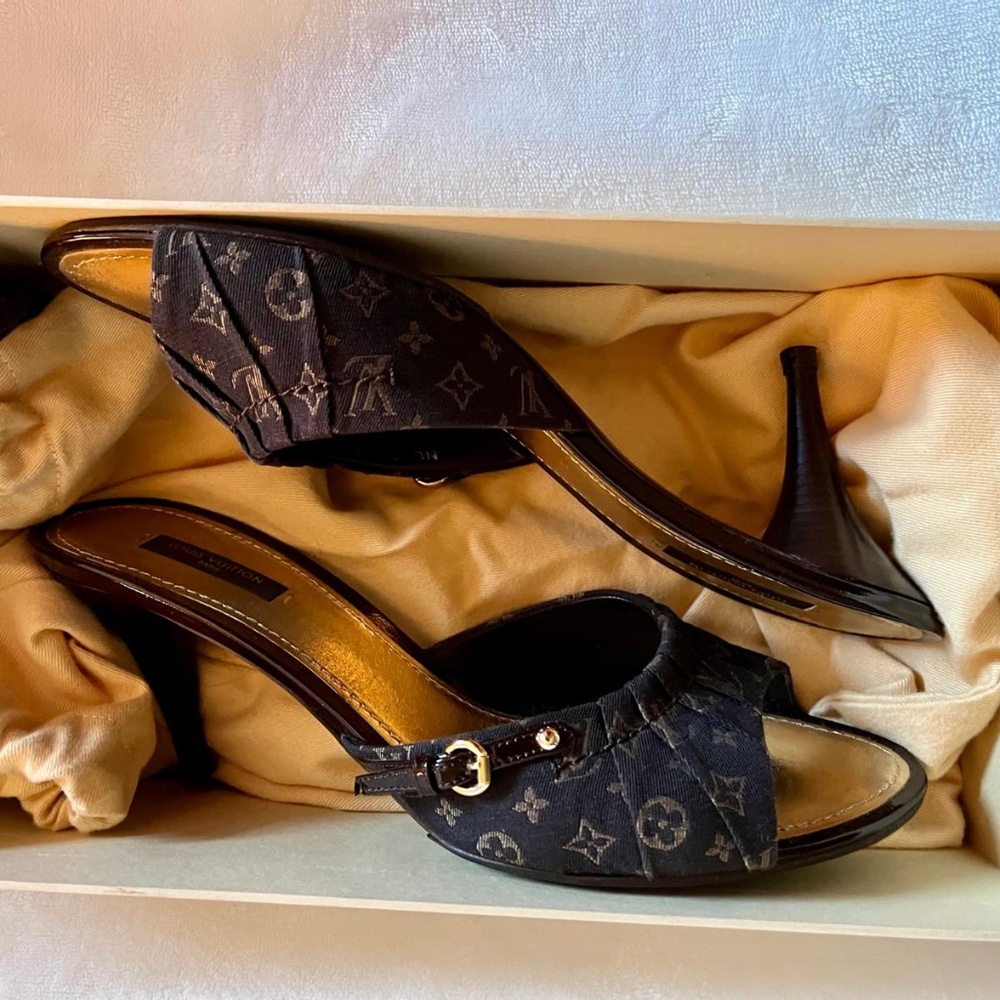 Louis Vuttion Denim High Heels Size 10 - Picture 2 of 4